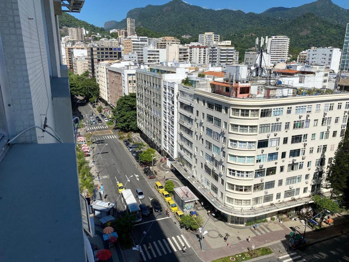 Duas Leblon A Duas Quadras Da * Rio de Janeiro